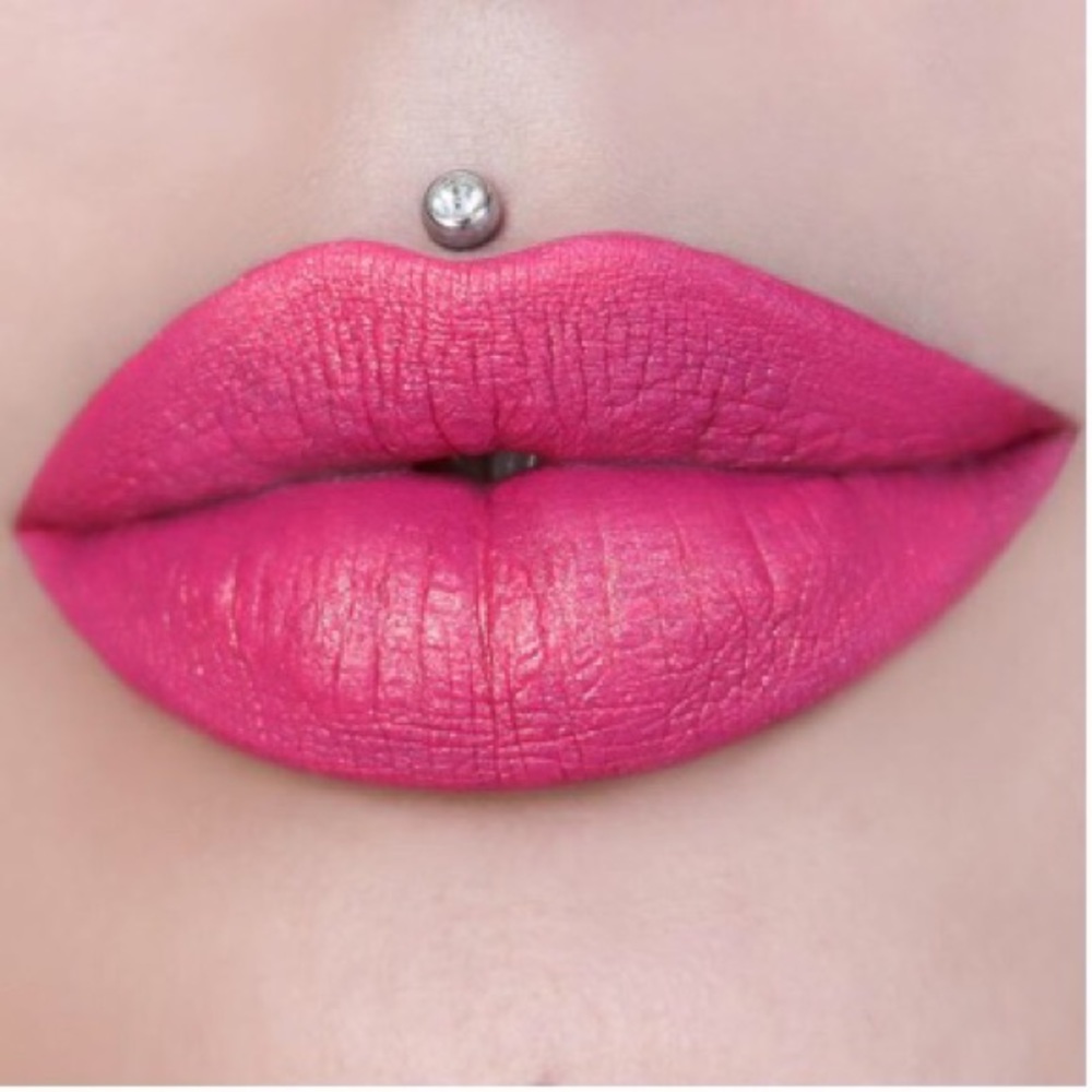 Jeffree Star ⭐️ Velour Liquid Lipstick in Diva